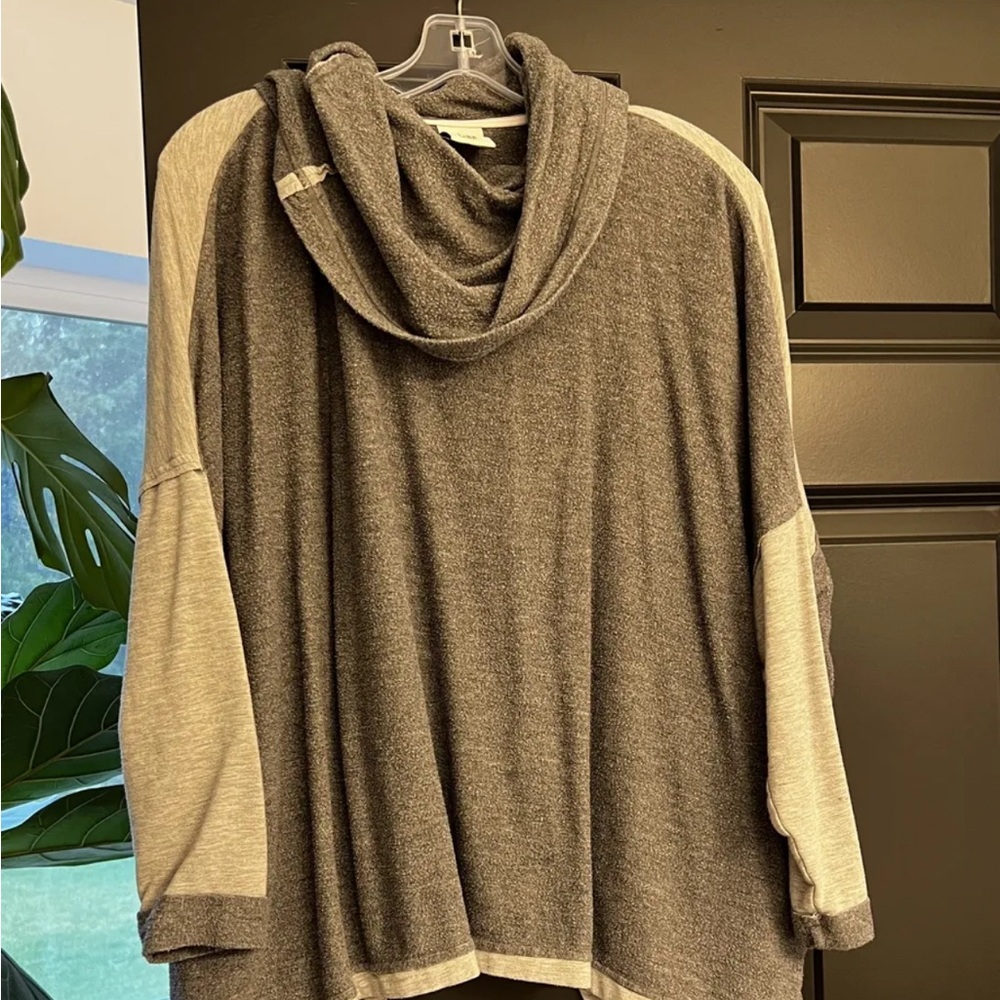 CAbi Heather Gray Hooded Sweater